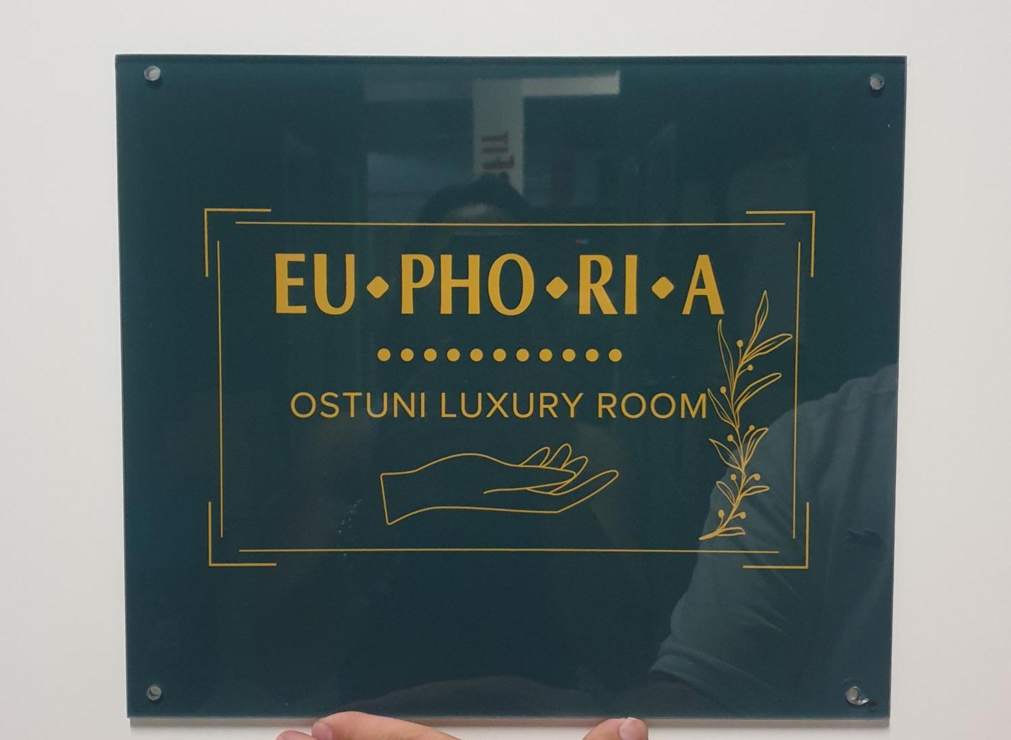 Euphoria Luxury Room Остуни Номер фото